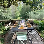Affittacamere Maison de Famille de Charme, 4 ou 6 pers, Piscine privée, Vallée du Lot&Bastides *