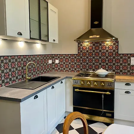 Petite Maison De Famille De Charme En Vallee Du Lot Guest house Ledat